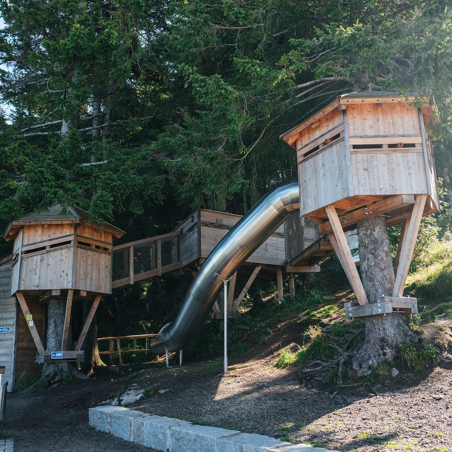 Kinderspiel&shy;pl&auml;tze